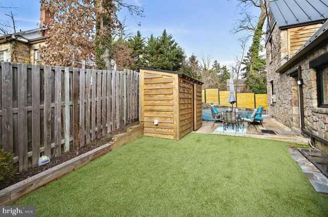 2347 S ARLINGTON RIDGE RD, Arlington, VA 22202