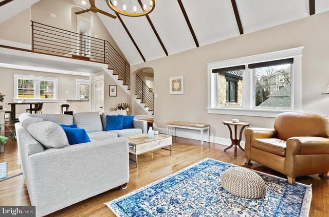 2347 S ARLINGTON RIDGE RD, Arlington, VA 22202