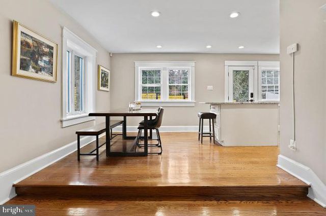 2347 S ARLINGTON RIDGE RD, Arlington, VA 22202