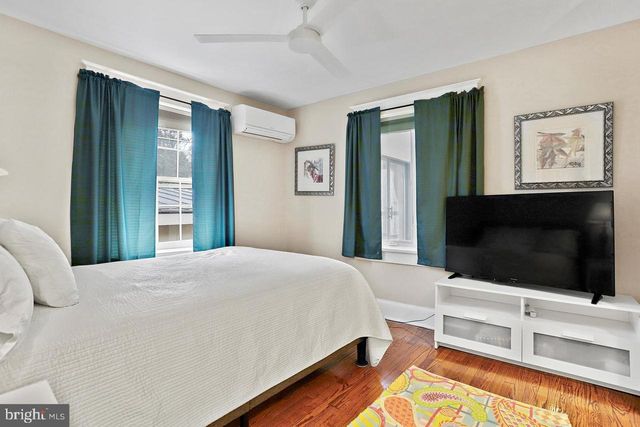 2347 S ARLINGTON RIDGE RD, Arlington, VA 22202