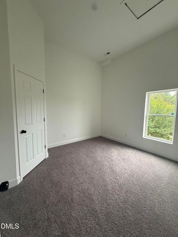 407 N King Avenue, Dunn, NC 28334