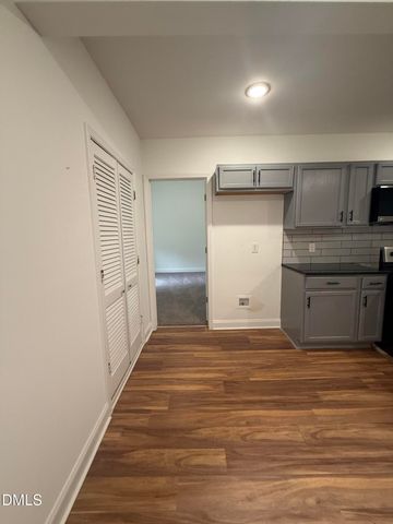 407 N King Avenue, Dunn, NC 28334