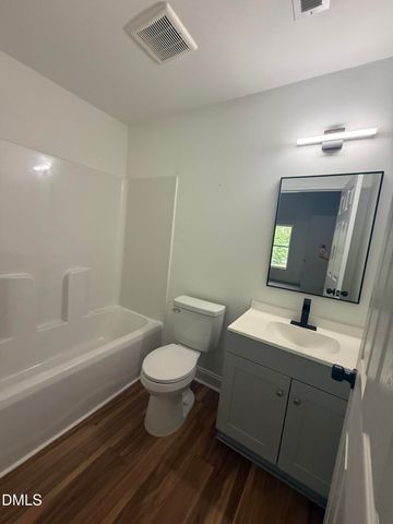 407 N King Avenue, Dunn, NC 28334