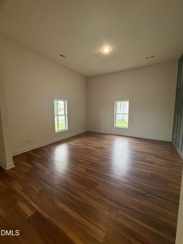 407 N King Avenue, Dunn, NC 28334