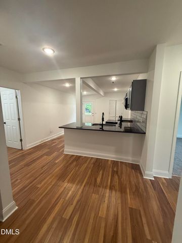 407 N King Avenue, Dunn, NC 28334