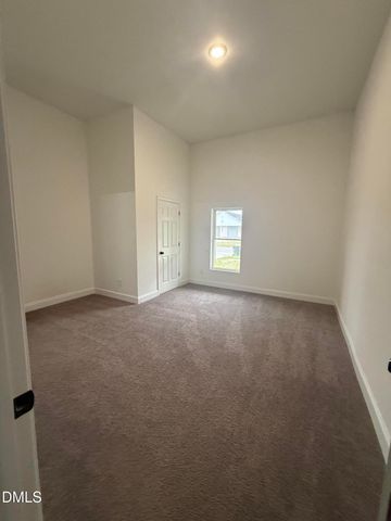 407 N King Avenue, Dunn, NC 28334