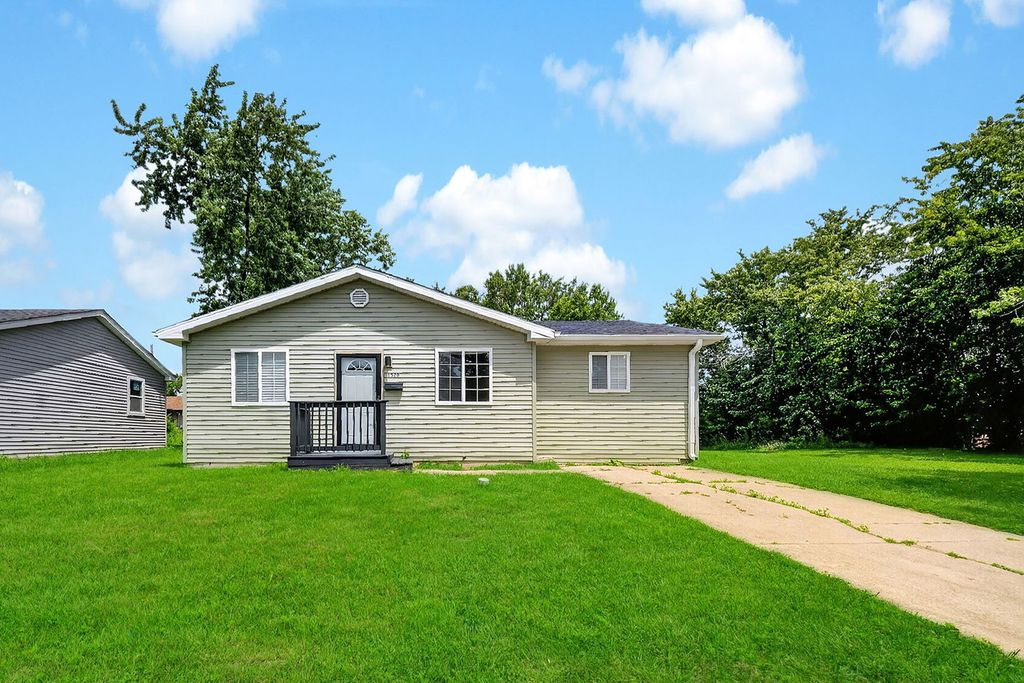 1520 Congress Lane, Ford Heights, IL 60411