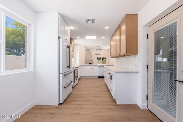3401 N 37TH Street 9, Phoenix, AZ 85018