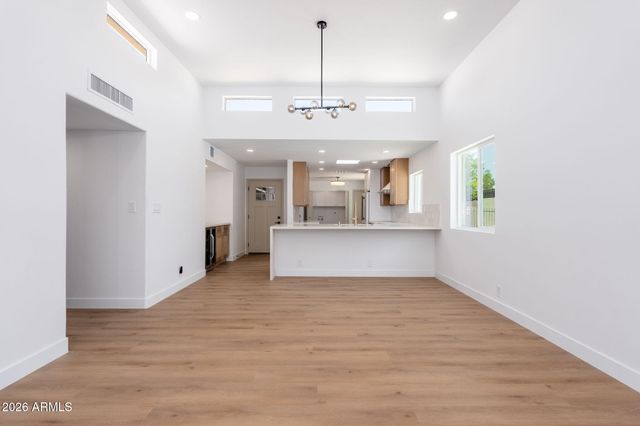 3401 N 37TH Street 9, Phoenix, AZ 85018