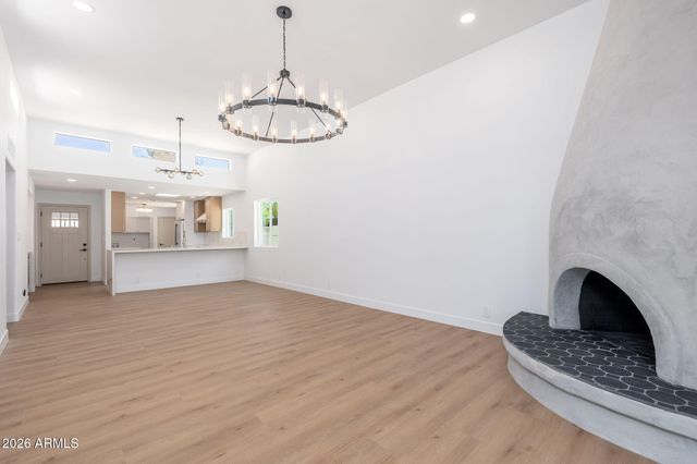 3401 N 37TH Street 9, Phoenix, AZ 85018