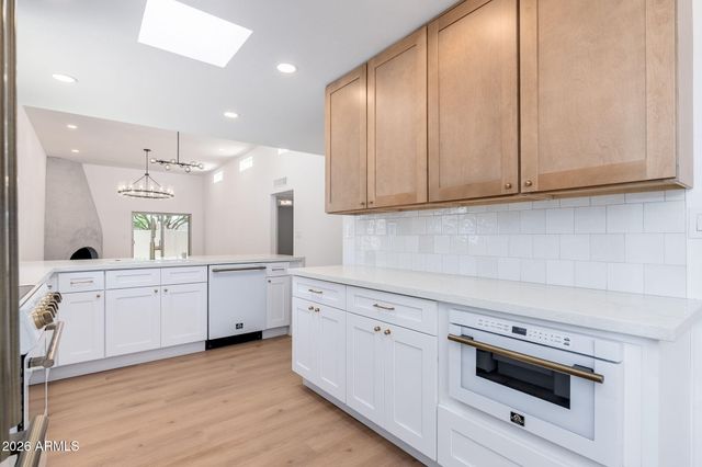 3401 N 37TH Street 9, Phoenix, AZ 85018