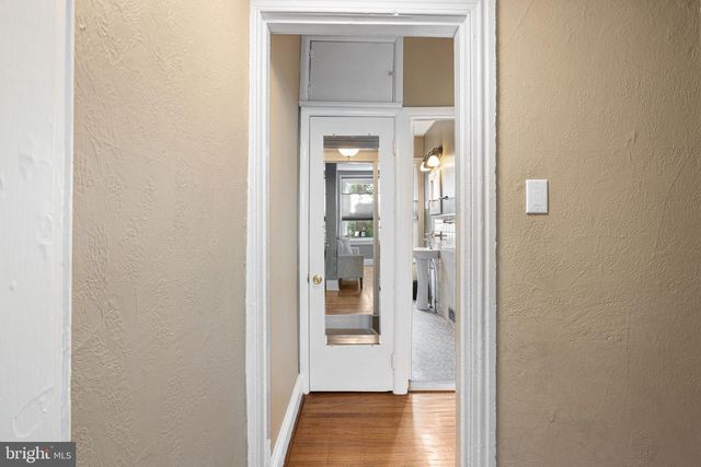 2317 WAVERLY ST, Philadelphia, PA 19146