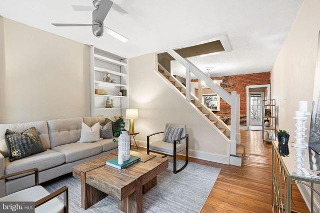 2317 WAVERLY ST, Philadelphia, PA 19146