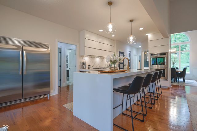 11911 W Grandview Drive, Columbus, IN 47201