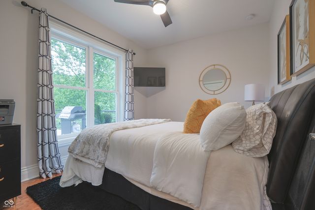 11911 W Grandview Drive, Columbus, IN 47201