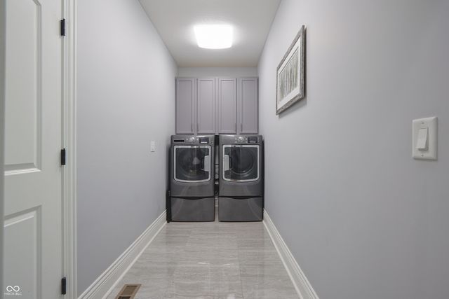 11911 W Grandview Drive, Columbus, IN 47201