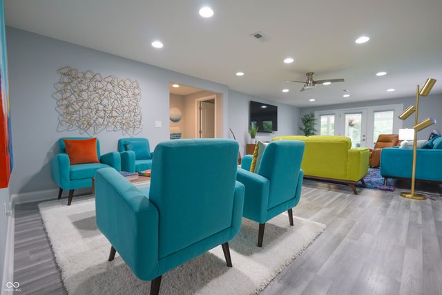 11911 W Grandview Drive, Columbus, IN 47201