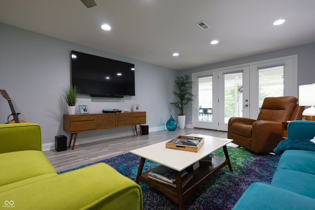 11911 W Grandview Drive, Columbus, IN 47201