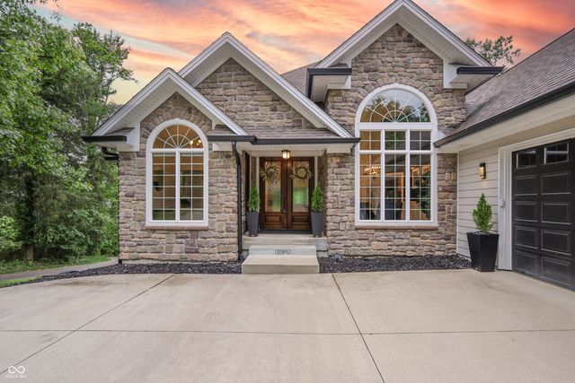 11911 W Grandview Drive, Columbus, IN 47201