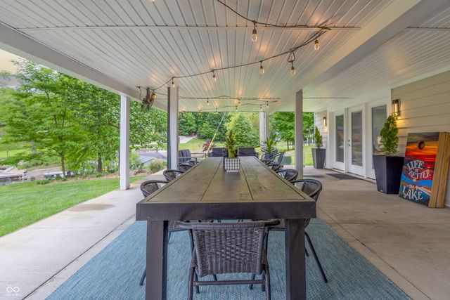 11911 W Grandview Drive, Columbus, IN 47201