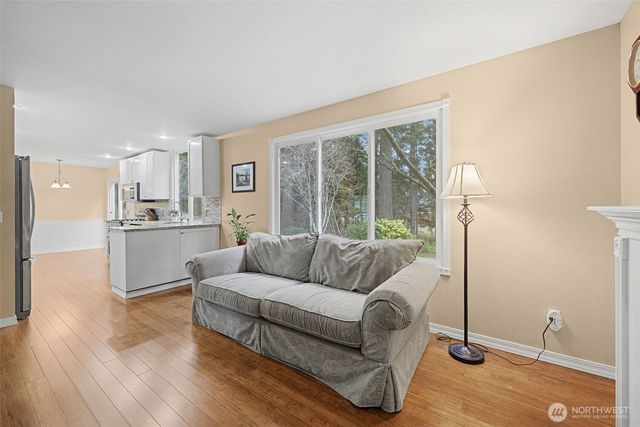 23312 SE 239th Street, Maple Valley, WA 98038