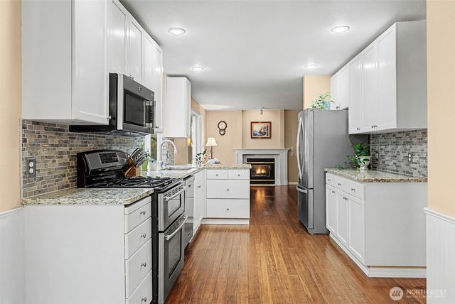 23312 SE 239th Street, Maple Valley, WA 98038