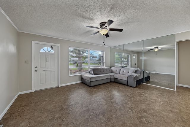 2581 E Golf Boulevard, Pompano Beach, FL 33064