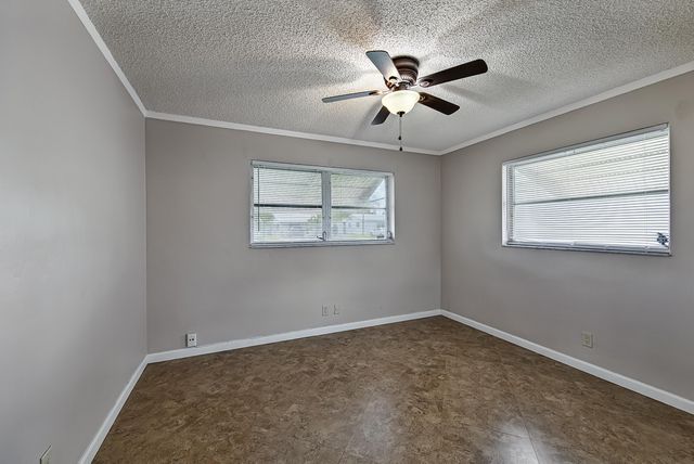 2581 E Golf Boulevard, Pompano Beach, FL 33064