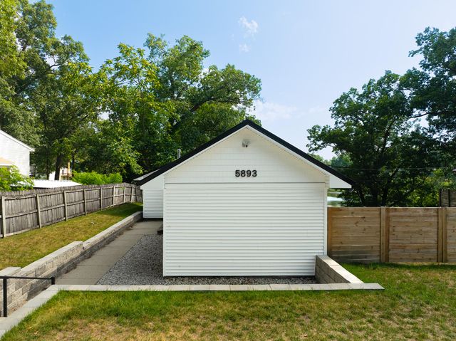 5893 White Road, Muskegon, MI 49442