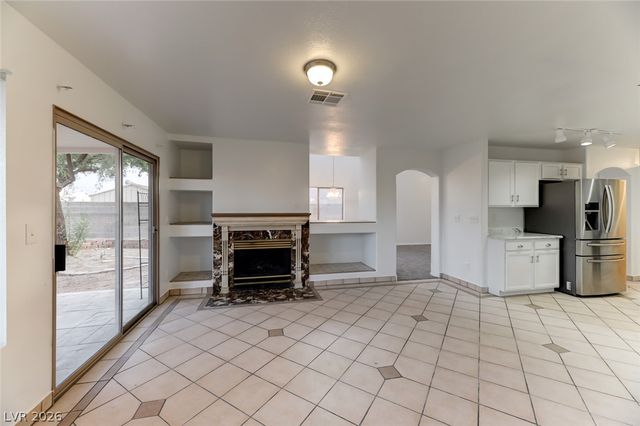 4548 Grand Rock Drive, North Las Vegas, NV 89081