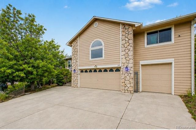 395 Dawson Court, Castle Rock, CO 80104