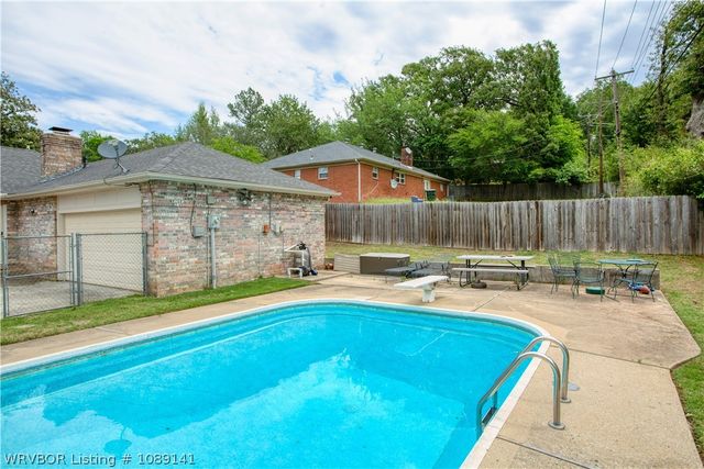 6920 Riviera Drive, Fort Smith, AR 72903