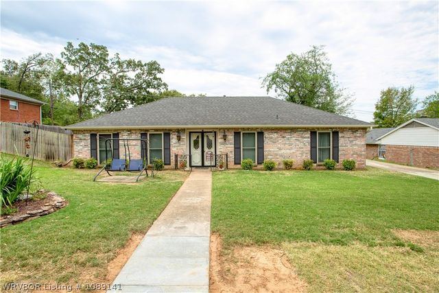 6920 Riviera Drive, Fort Smith, AR 72903