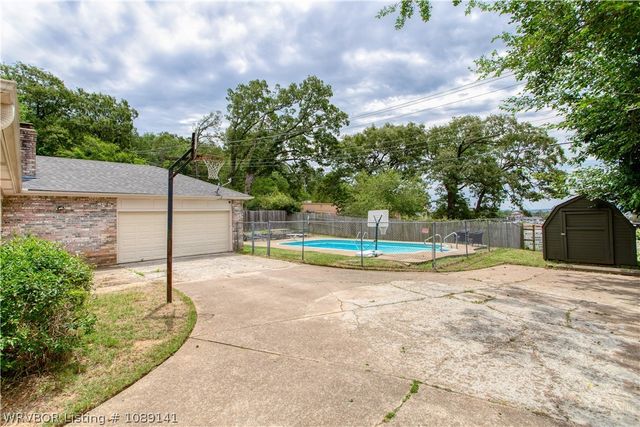 6920 Riviera Drive, Fort Smith, AR 72903