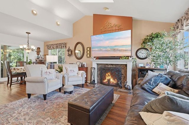 8087 Blue Lake Dr, San Diego, CA 92119