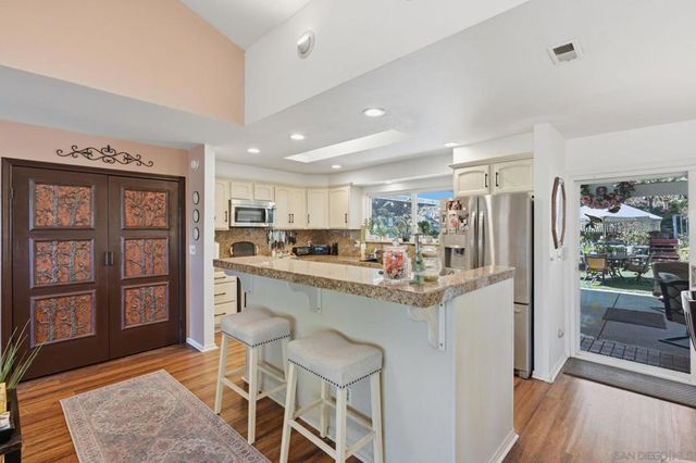 8087 Blue Lake Dr, San Diego, CA 92119