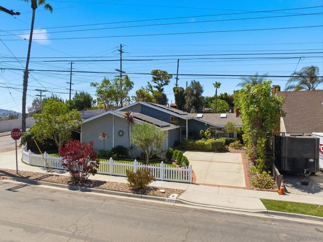 8087 Blue Lake Dr, San Diego, CA 92119