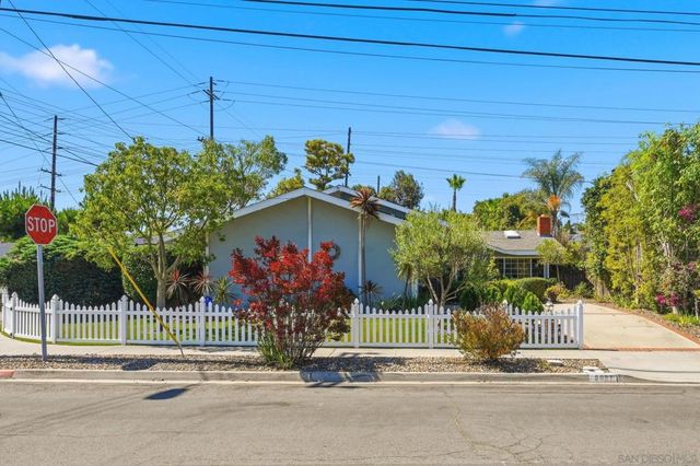 8087 Blue Lake Dr, San Diego, CA 92119