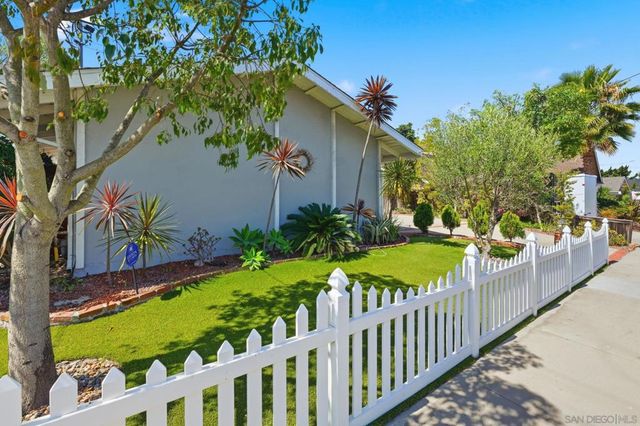8087 Blue Lake Dr, San Diego, CA 92119