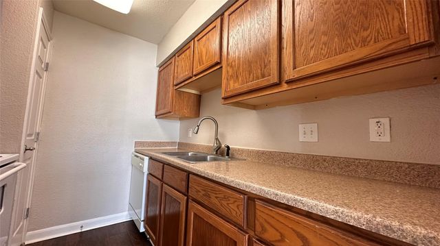 7315 Brompton Street 303B, Houston, TX 77025