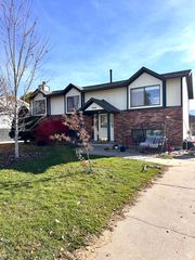 268 E 900 S, Layton, UT 84041