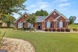 285 Meadowcreek Drive, Jefferson, GA 30549