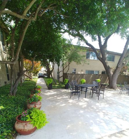 10650 Steppington Drive 146, Dallas, TX 75230