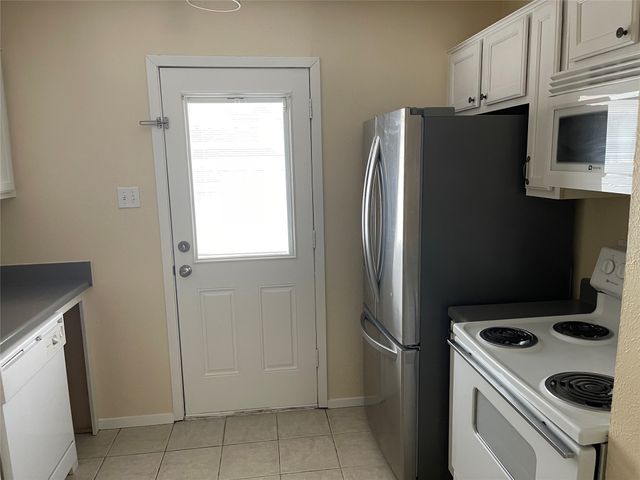 10650 Steppington Drive 146, Dallas, TX 75230