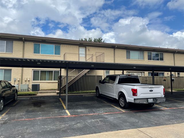 10650 Steppington Drive 146, Dallas, TX 75230