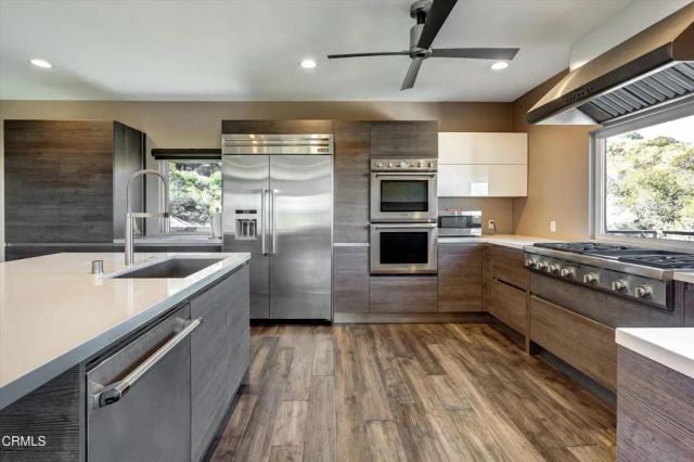 561 S Ventu Park Road, Newbury Park, CA 91320
