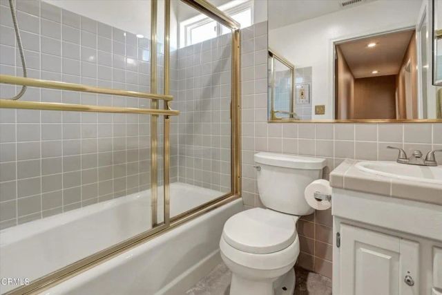 561 S Ventu Park Road, Newbury Park, CA 91320