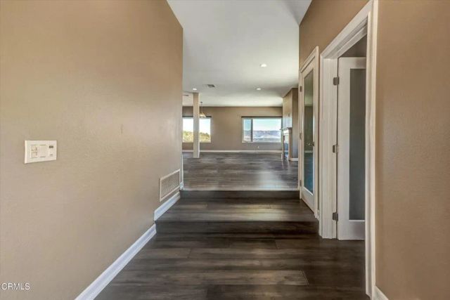 561 S Ventu Park Road, Newbury Park, CA 91320