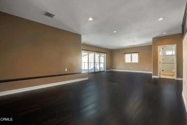 561 S Ventu Park Road, Newbury Park, CA 91320