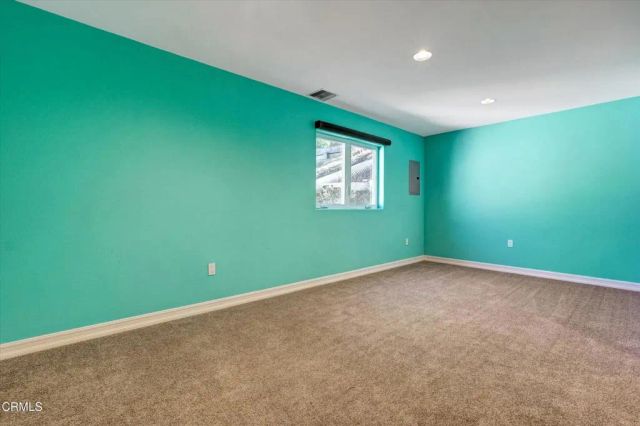 561 S Ventu Park Road, Newbury Park, CA 91320